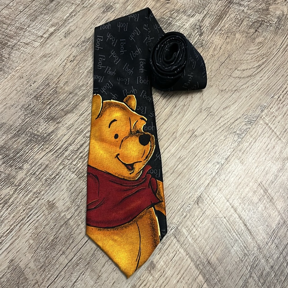 Vintage Disney Black Winnie the Pooh Tie 100% Silk Made in‎ Korea